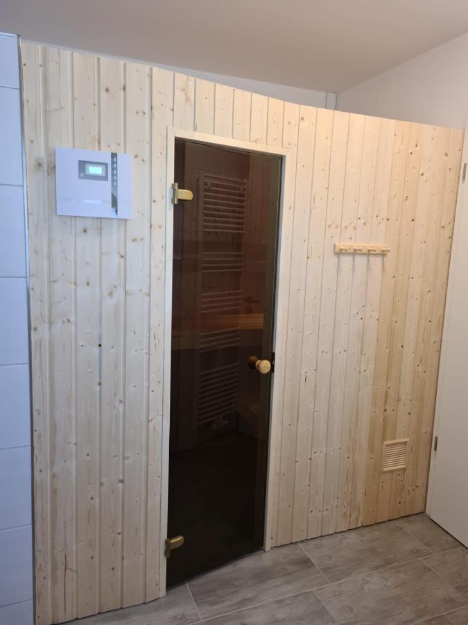 Haus Kuestenbrise - Urlaub Mit Hund An Der Kueste Mit Eigenen Garten, Sauna Und Gemuetlichen Kaminfeuer Schweiburg Bagian luar foto