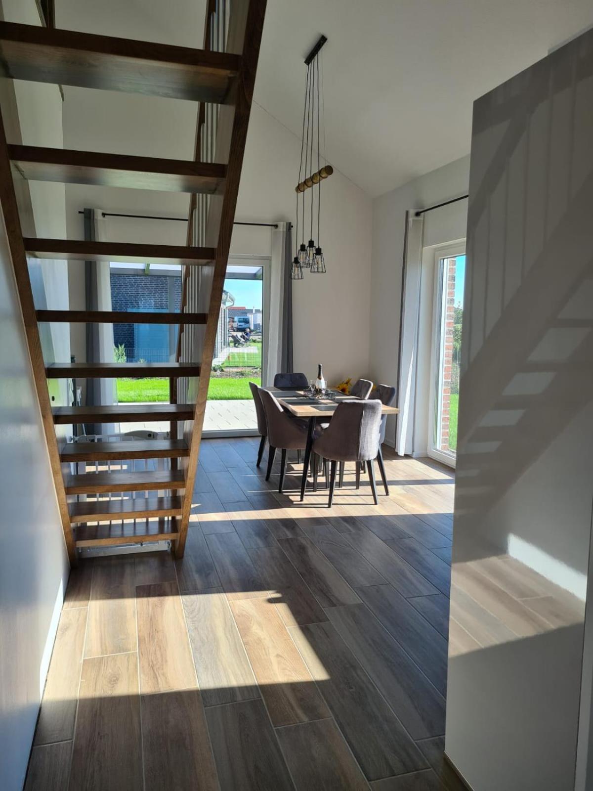 Haus Kuestenbrise - Urlaub Mit Hund An Der Kueste Mit Eigenen Garten, Sauna Und Gemuetlichen Kaminfeuer Schweiburg Bagian luar foto